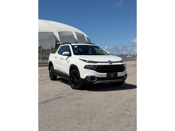 FIAT TORO 2.0 16V TURBO DIESEL FREEDOM 4WD AT9 FIAT TORO 2.0 16V TURBO DIESEL FREEDOM 4WD AT9